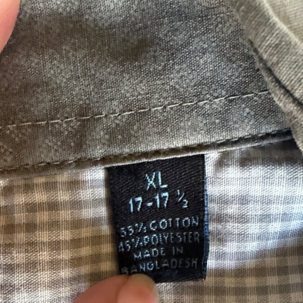 Van Heusen Men's Casual Gray Button Down Shirt - Picture 3 of 4